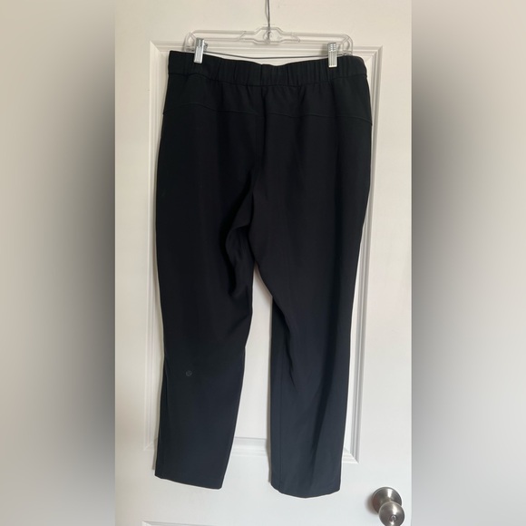 Lululemon On The Fly Pants - Picture 4 of 7